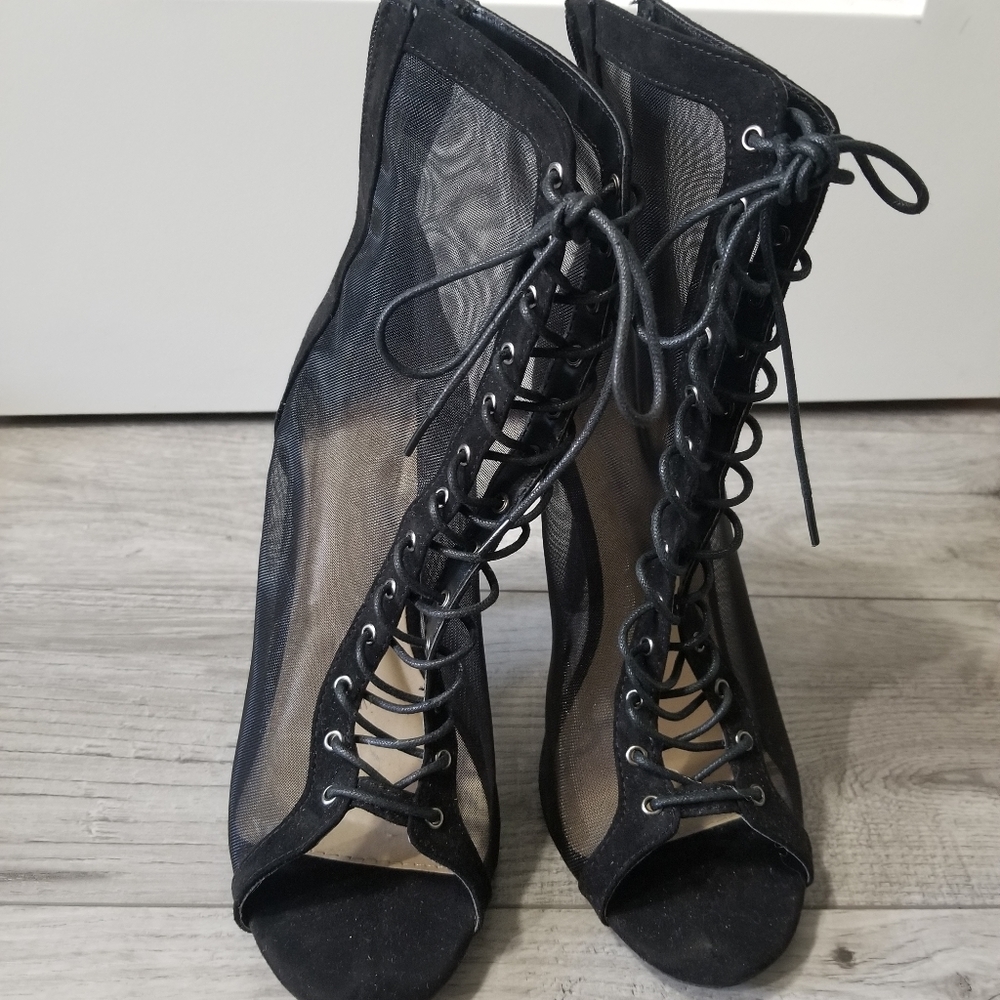 Shoes - Picture 2 of 3
